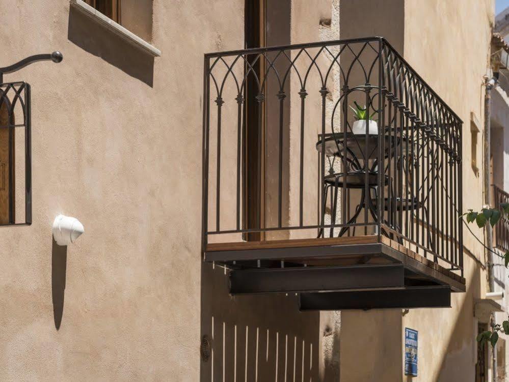 ハニア Casa Regina Luxury Houseヴィラ エクステリア 写真